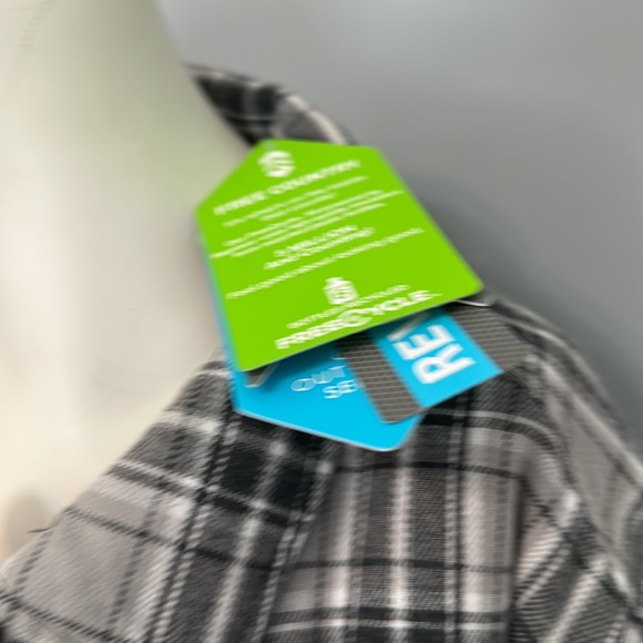 Women’s reversible jacket size L. NWT. Free country, bundle & save/ make offers - Picture 3 of 5